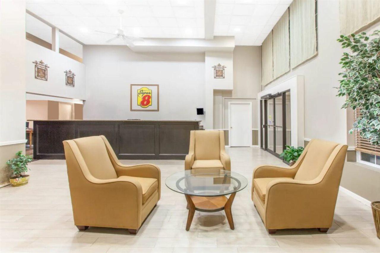 Super 8 by Wyndham Oklahoma City Bagian luar foto