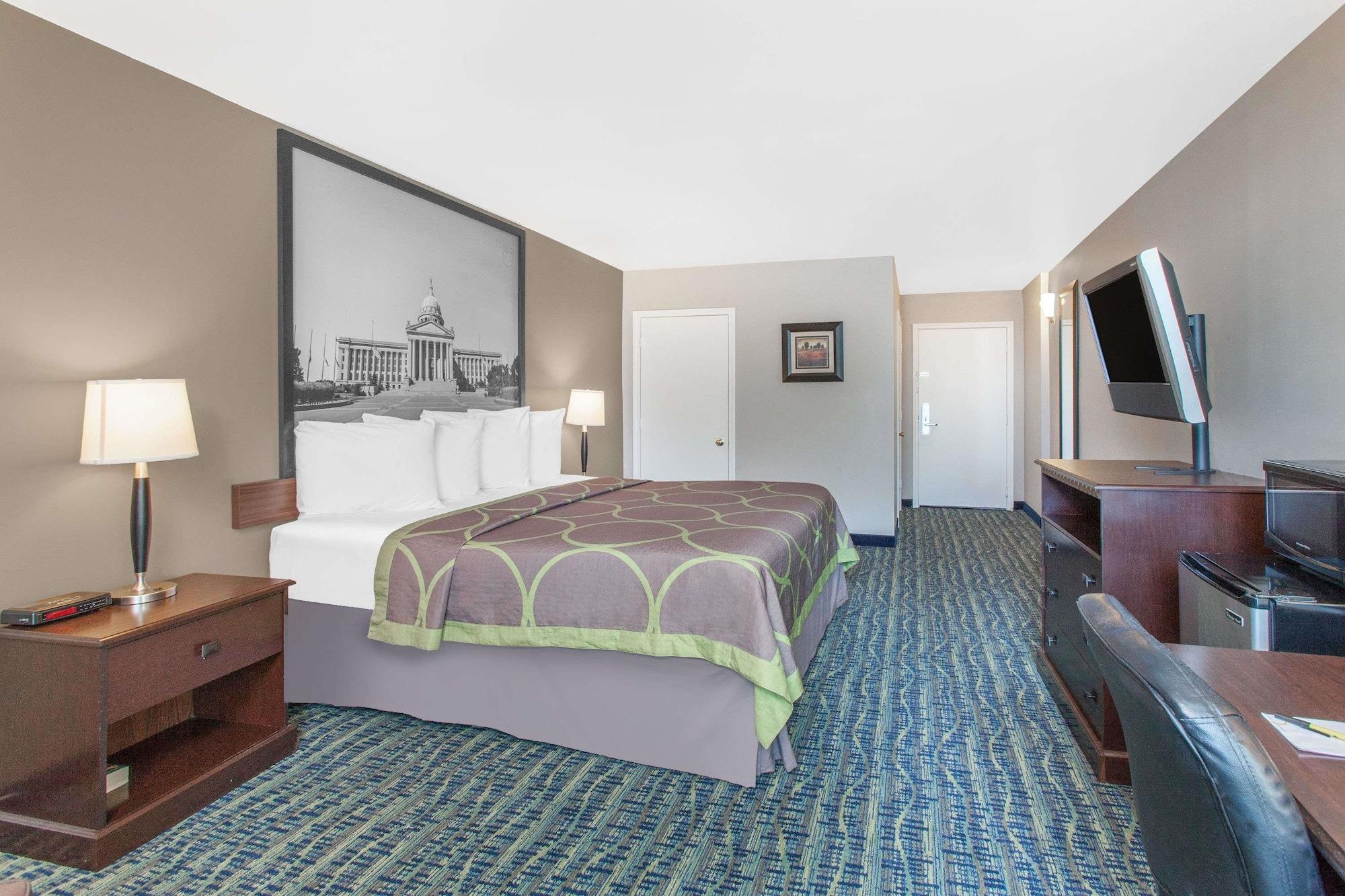Super 8 by Wyndham Oklahoma City Bagian luar foto
