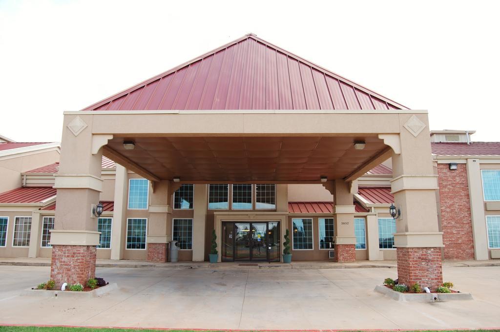 Super 8 by Wyndham Oklahoma City Bagian luar foto