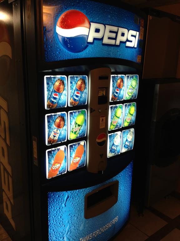 Super 8 by Wyndham Oklahoma City Bagian luar foto
